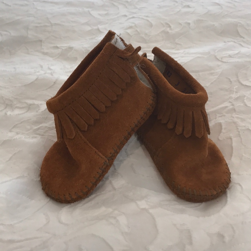 Suede Minnetonka moccasins